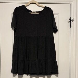 Zenana Outfitters Dark Grey Tiered Short Sleeve Tunic